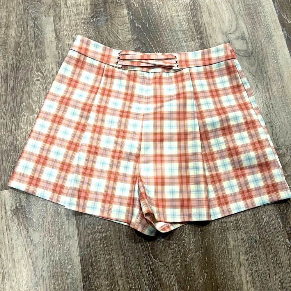 SKORTS - Picture 1 of 5